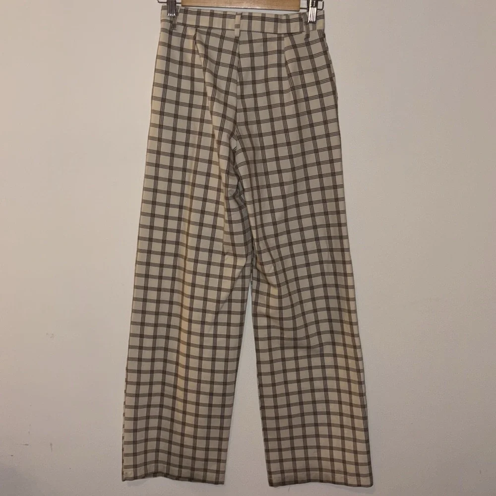 Cotton On Plaid Pants - Picture 4 of 4